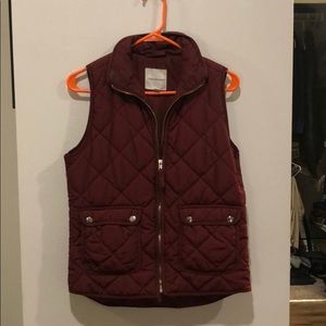 Maroon vest - Size small.